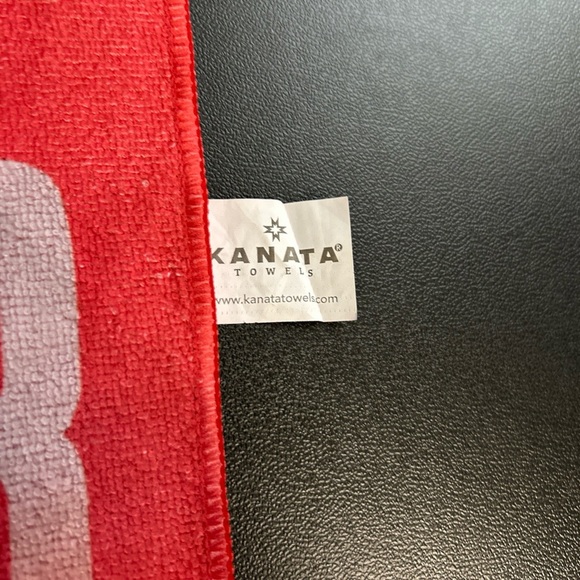 Philadelphia Phillies Red October Rally Towel 2024 MLB Baseball Citizens Bank - Picture 6 of 11